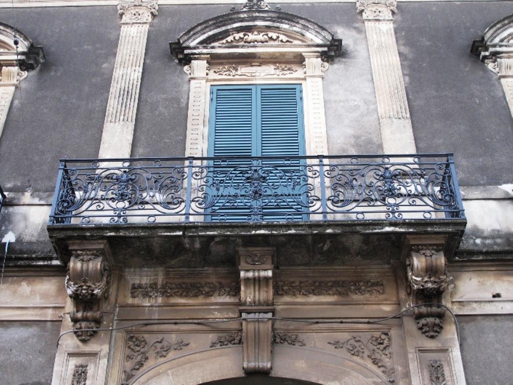 B&B Di Charme Camelie Palazzo Nicotra Riposto Exterior foto